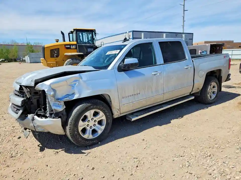 3GCUKREC6JG223563 2018 CHEVROLET SILVERADO-0