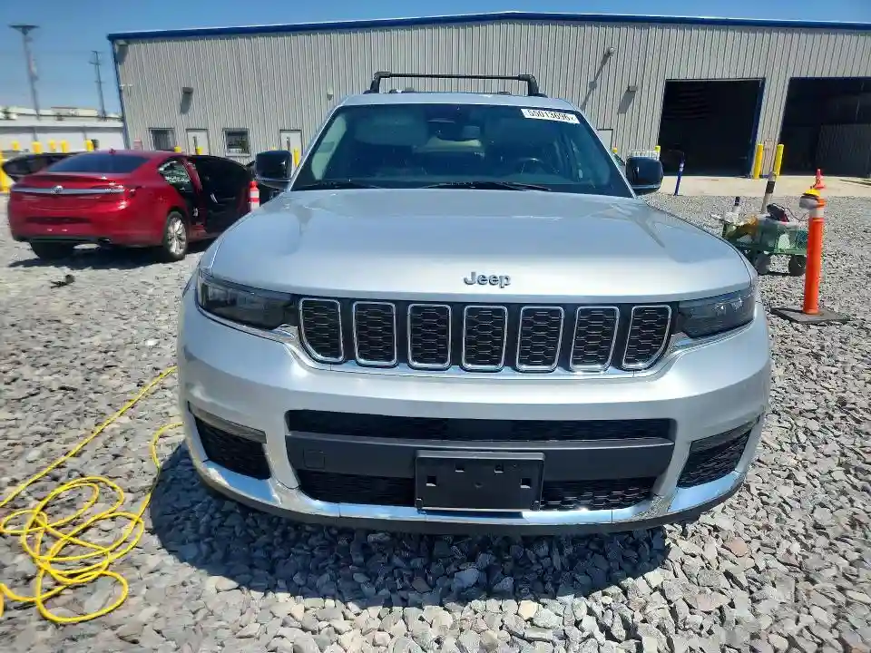 1C4RJKBG6M8142211 2021 JEEP CHEROKEE-4