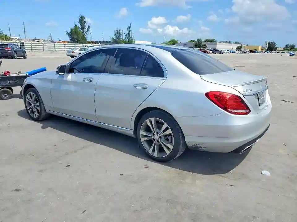 55SWF4KB8GU172432 2016 MERCEDES-BENZ C-CLASS-1