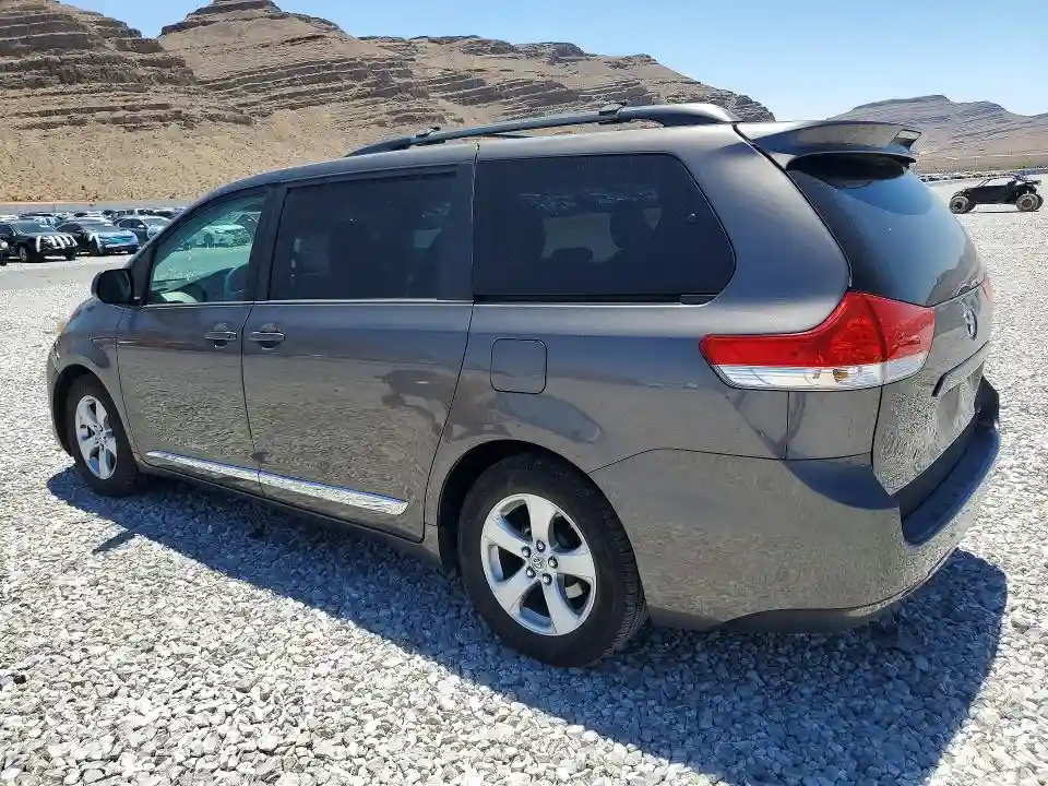 5TDKK3DC5DS312827 2013 TOYOTA SIENNA-1