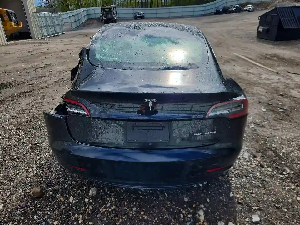 5YJ3E1EB8JF184315 2018 TESLA MODEL 3-5