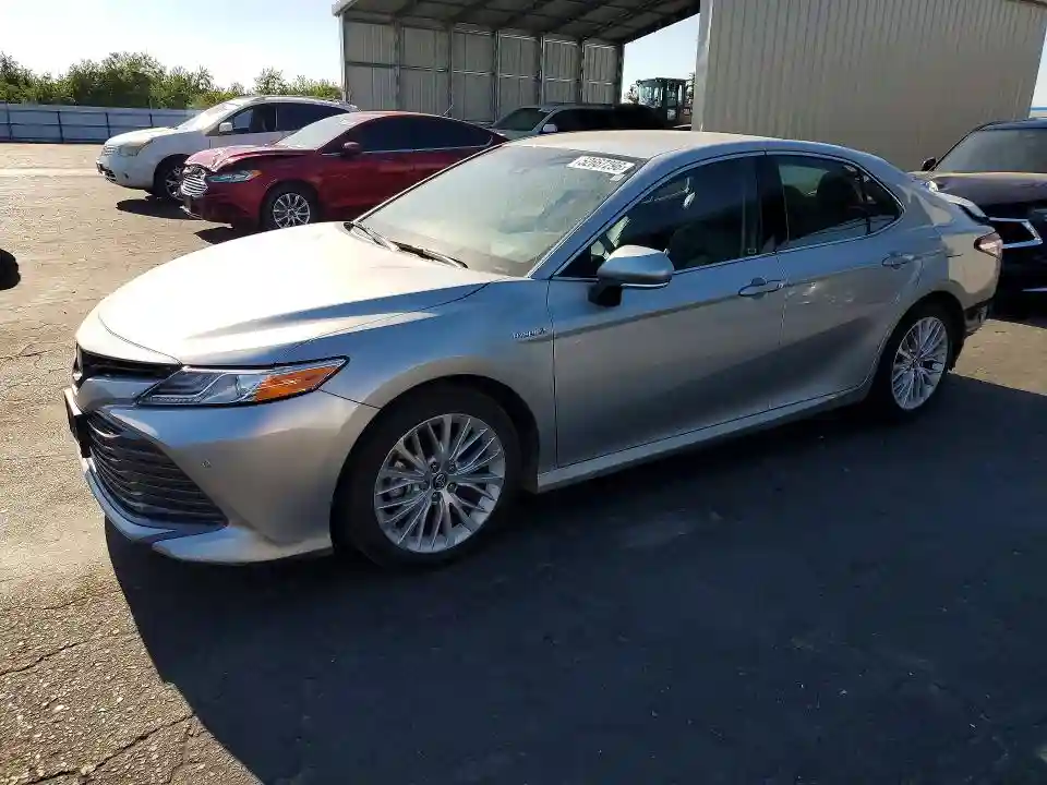 4T1B21HK8JU502033 2018 TOYOTA CAMRY SOLA-0