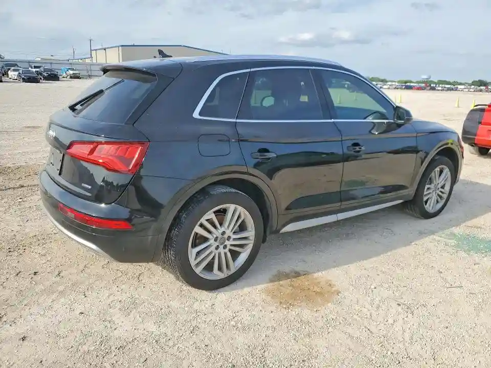 WA1BNAFY0K2111971 2019 AUDI Q5-2