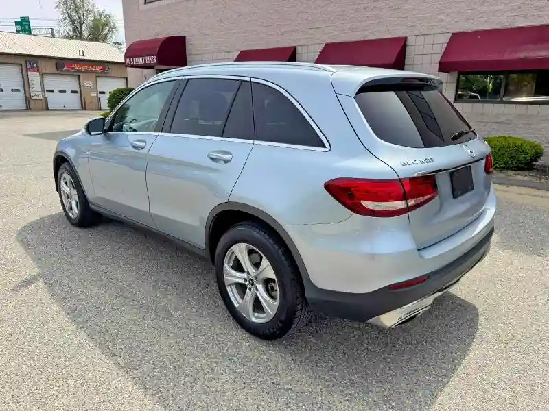WDC0G4KB7JV102881 2018 MERCEDES-BENZ GLC-CLASS-2