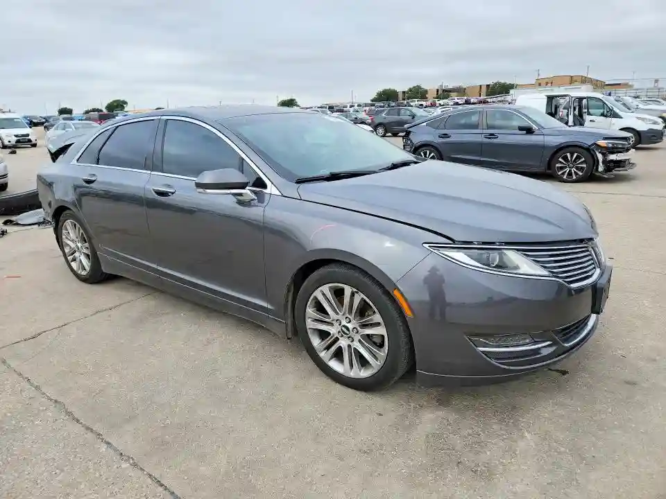3LN6L2G97FR606708 2015 LINCOLN MKZ-3