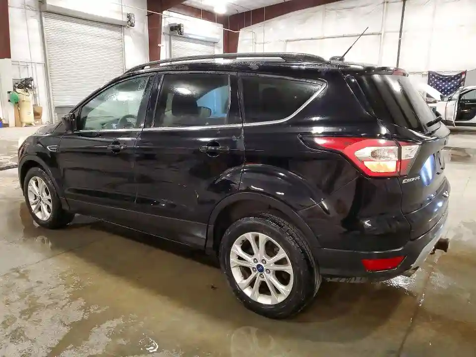 1FMCU9G9XHUC26105 2017 FORD ESCAPE-1