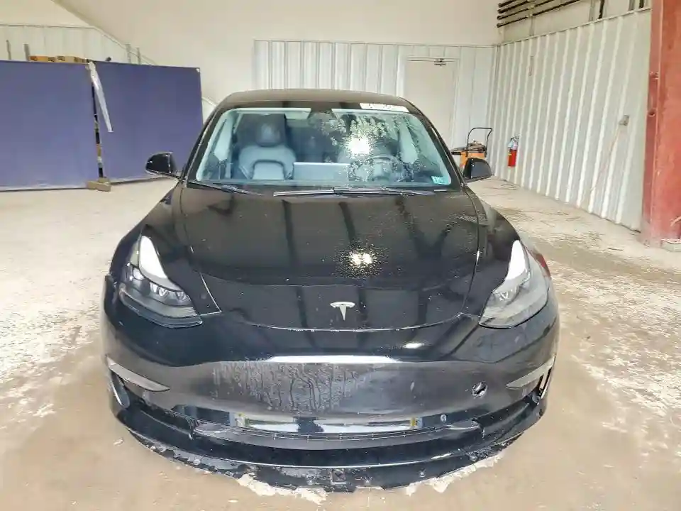 5YJ3E1EA9NF370569 2022 TESLA MODEL 3-4