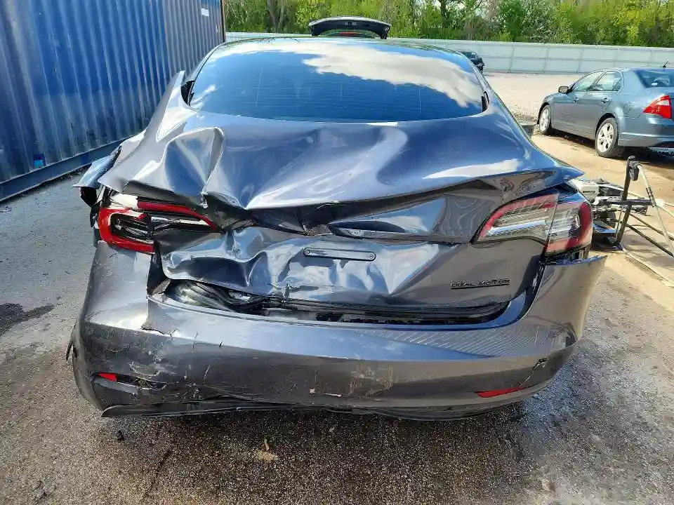 5YJ3E1EB2PF392201 2023 TESLA MODEL 3-5