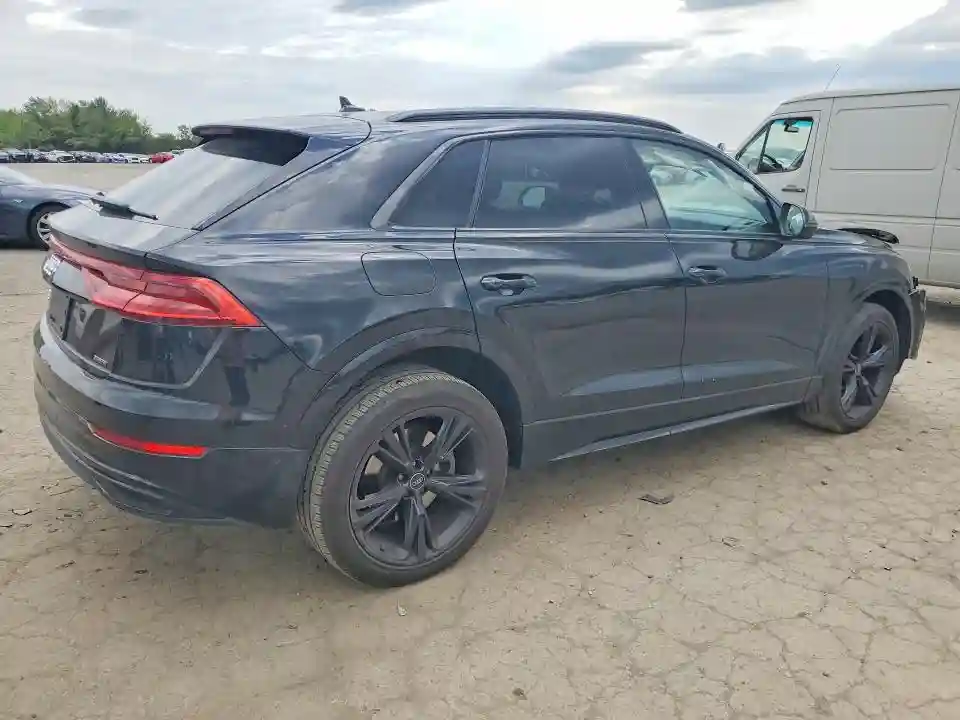 WA1BVAF11MD037213 2021 AUDI Q8-2