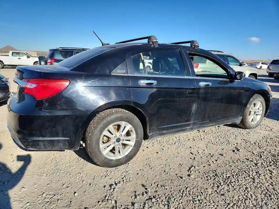 1C3BC2FG9BN571061 2011 CHRYSLER 200-2