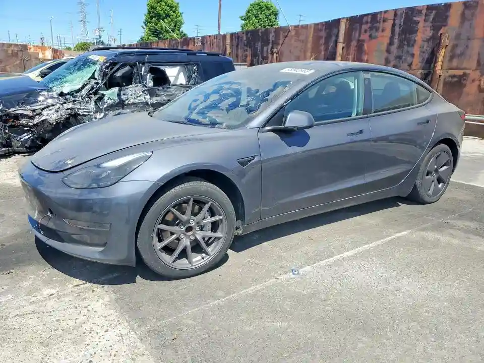 5YJ3E1EA0PF625161 2023 TESLA MODEL 3-0