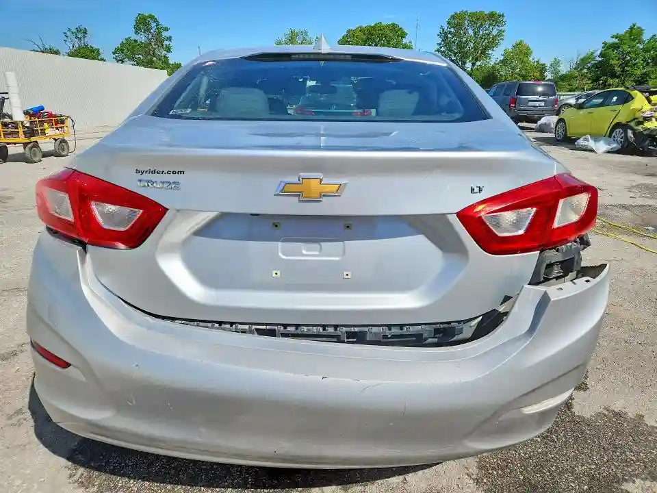 1G1BE5SM2H7191584 2017 CHEVROLET CRUZE-5