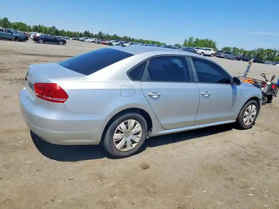 1VWAP7A39CC021995 2012 VOLKSWAGEN PASSAT-2