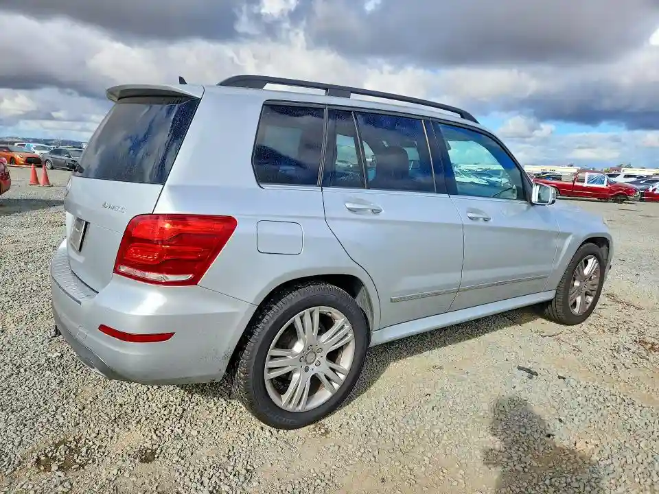 WDCGG8JBXFG417869 2015 MERCEDES-BENZ GLK-CLASS-2
