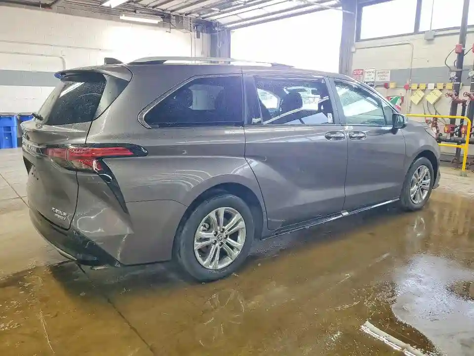 5TDESKFC0RS151511 2024 TOYOTA SIENNA-2