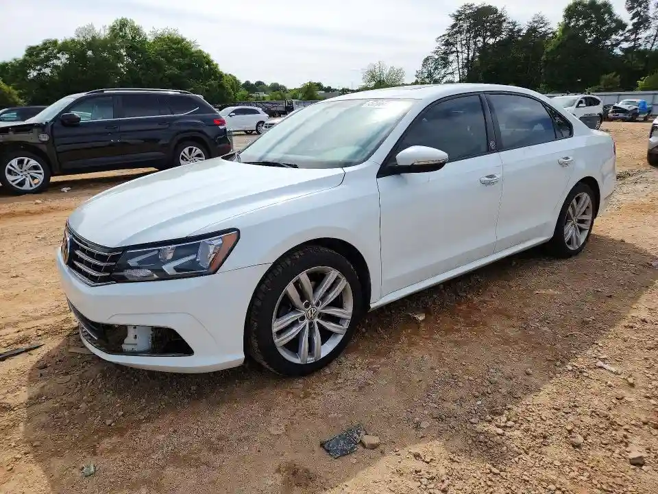 1VWLA7A32KC012029 2019 VOLKSWAGEN PASSAT-0
