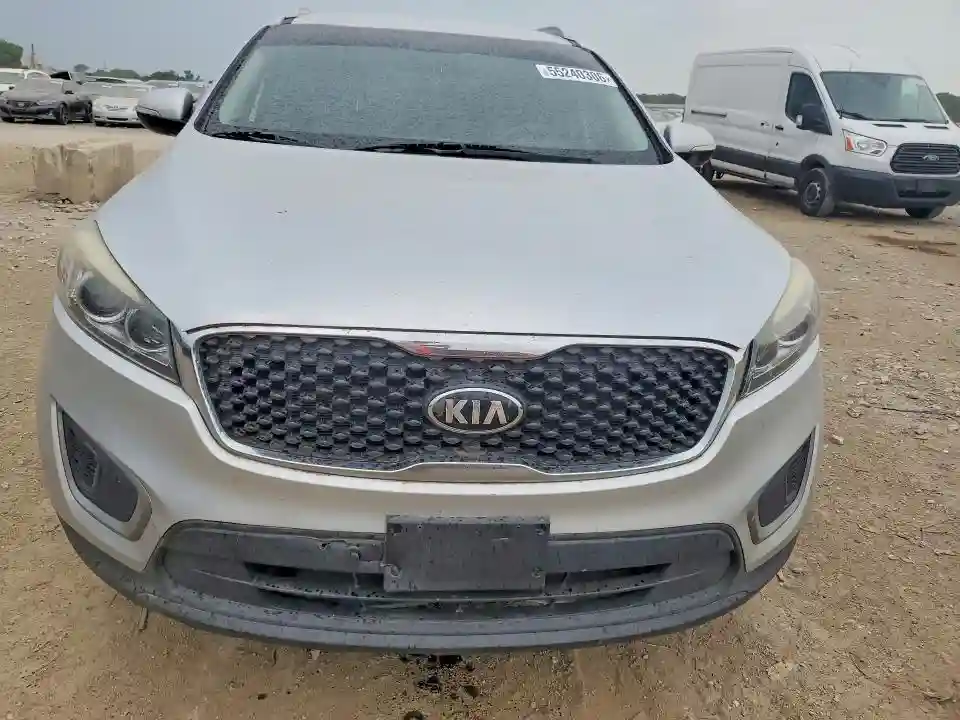 5XYPGDA3XGG031965 2016 KIA SORENTO-4