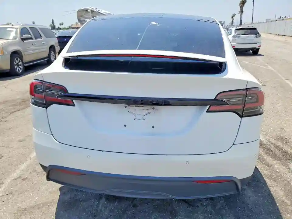 7SAXCBE52NF329946 2022 TESLA MODEL X-5