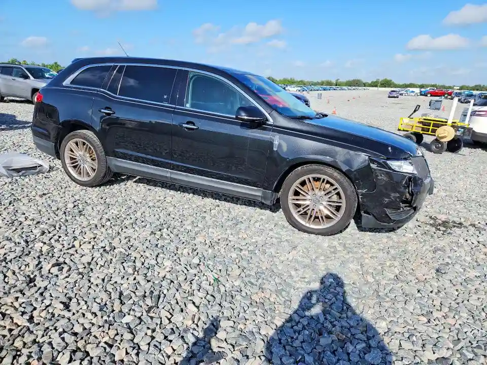 2LMHJ5AT1DBL56922 2013 LINCOLN MKT-3