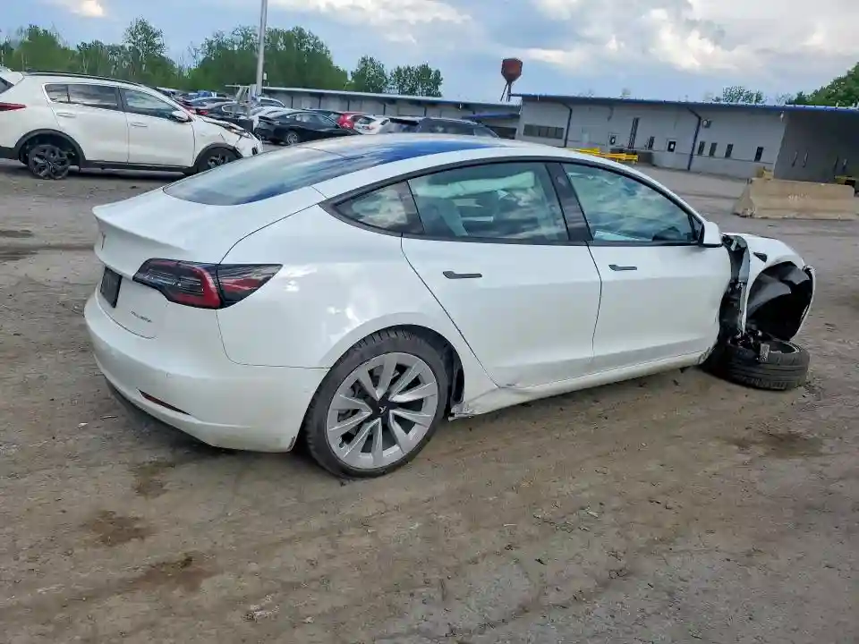5YJ3E1EB7NF254327 2022 TESLA MODEL 3-2