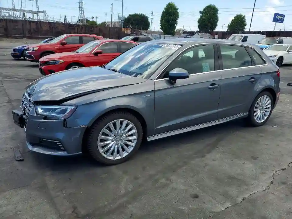 WAUTPBFF9HA059180 2017 AUDI A3-0