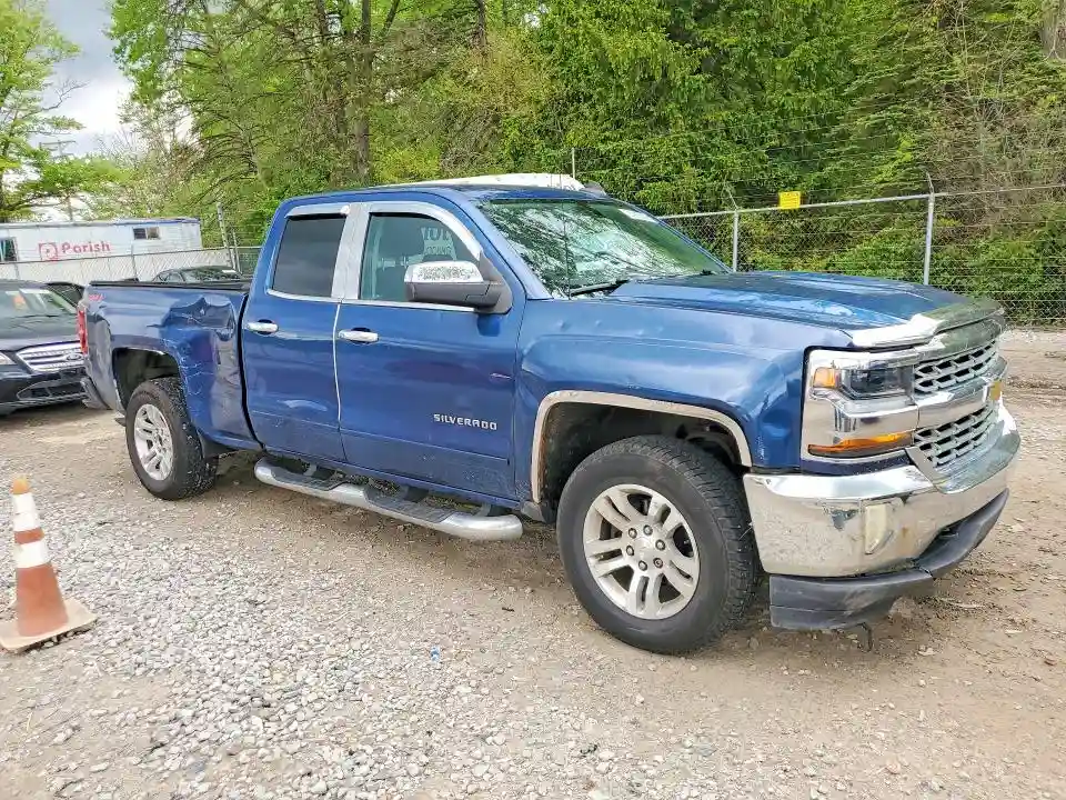 1GCVKREC2JZ247847 2018 CHEVROLET SILVERADO-3