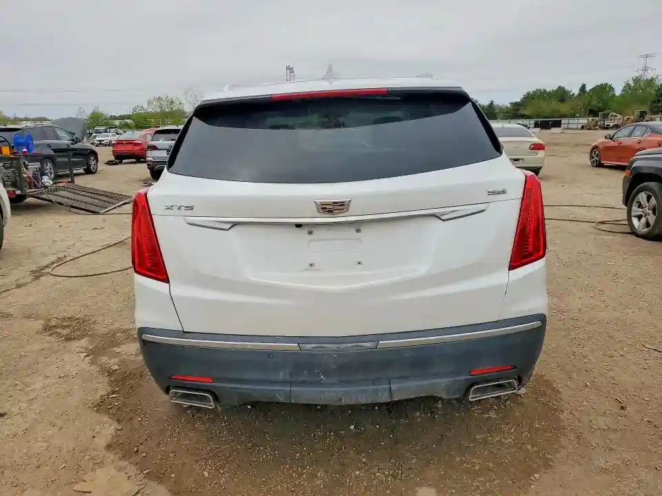 1GYKNBRS0HZ173593 2017 CADILLAC XT5-5