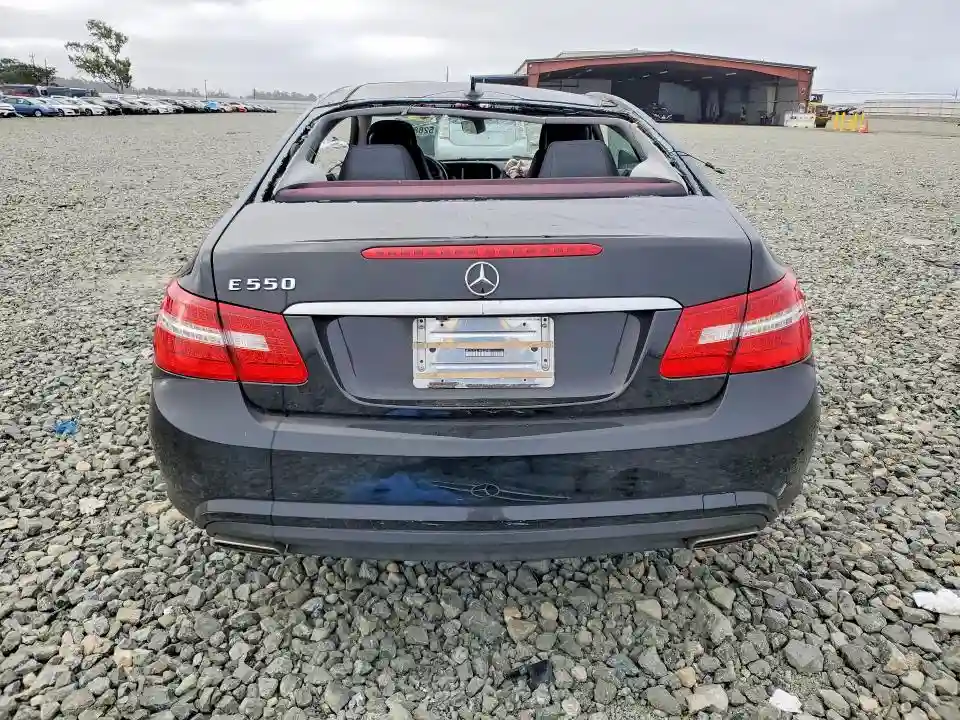 WDDKJ7CB7AF035988 2010 MERCEDES-BENZ E-CLASS-5