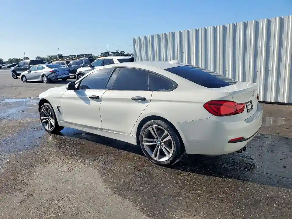 WBA4J1C59JBM10858 2018 BMW 4 SERIES-1