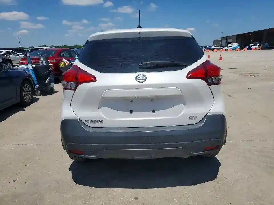 3N1CP5CU6KL563020 2019 NISSAN KICKS-5