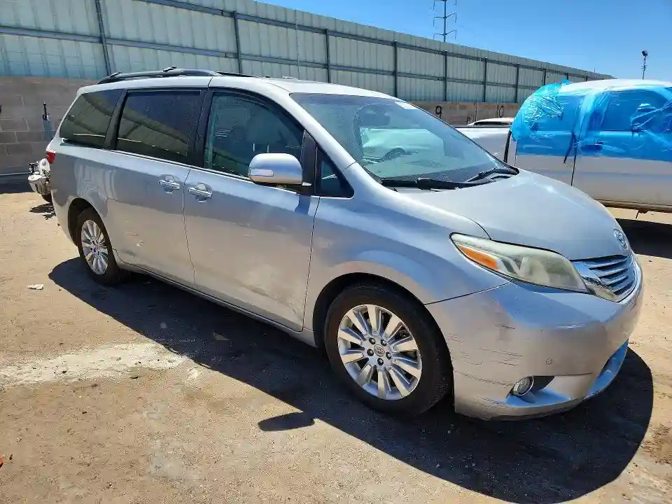 5TDDK3DC6FS117721 2015 TOYOTA SIENNA-3