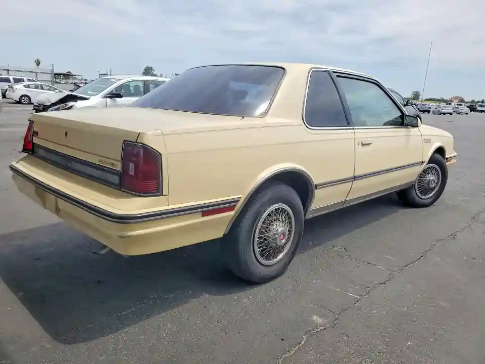 1G3AJ11W1HD310155 1987 OLDSMOBILE CUTLASS-2