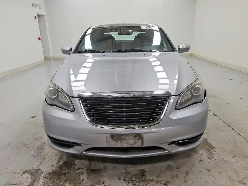 1C3CCBBB8DN516019 2013 CHRYSLER 200-4