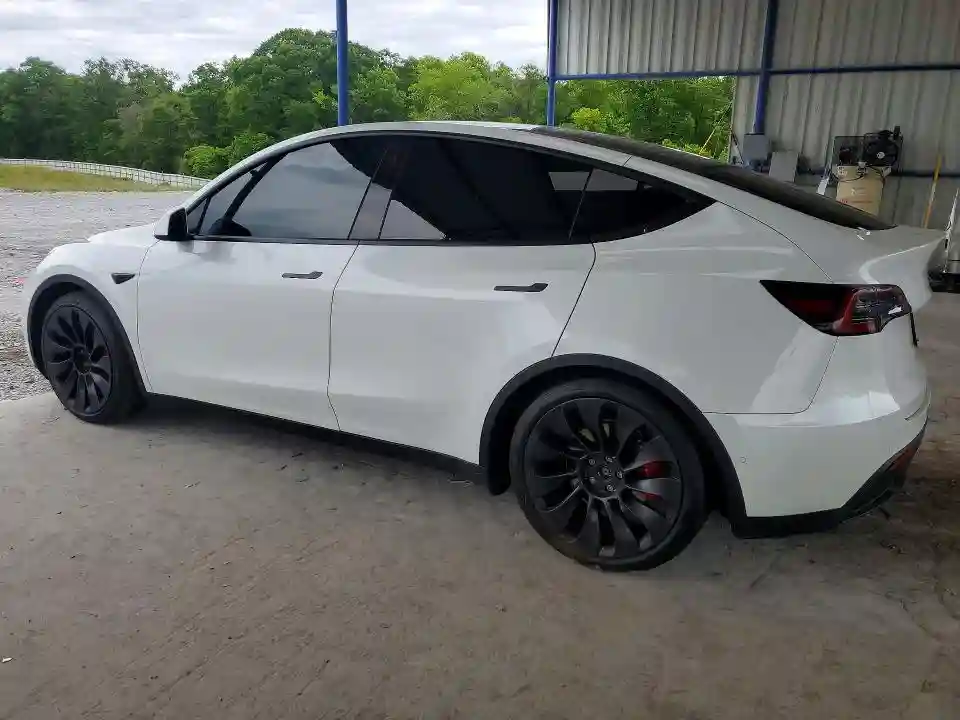 7SAYGDEF6NF441968 2022 TESLA MODEL Y-1