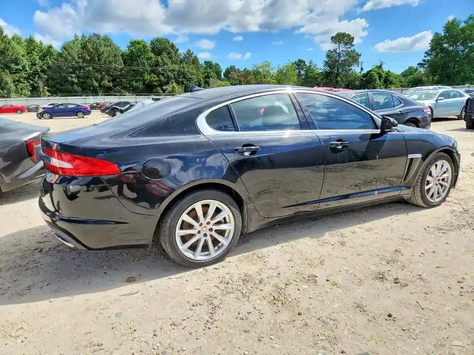 SAJWA0FS5FPU50762 2015 JAGUAR XF-2