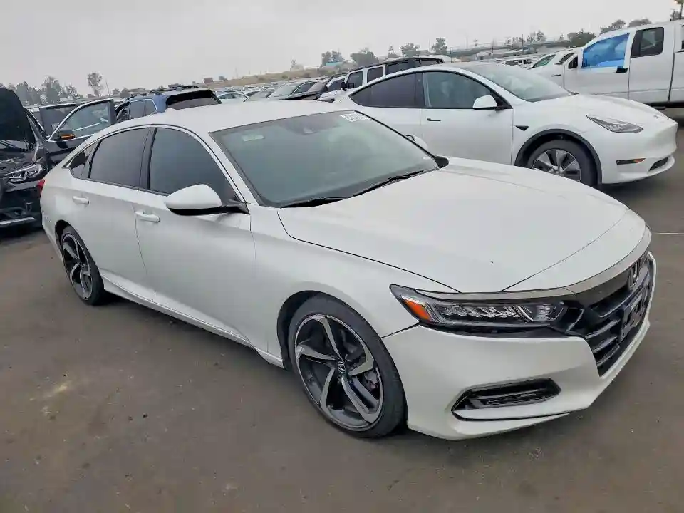 1HGCV1F38JA048154 2018 HONDA ACCORD-3