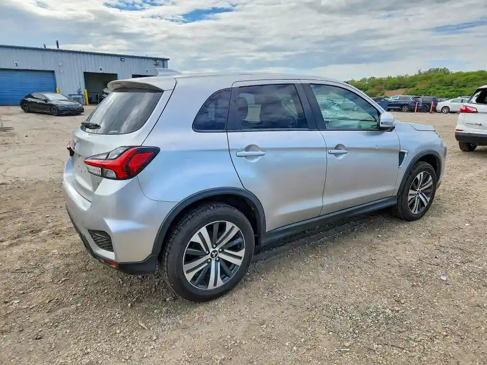 JA4ARUAU4MU011045 2021 MITSUBISHI OUTLANDER-2