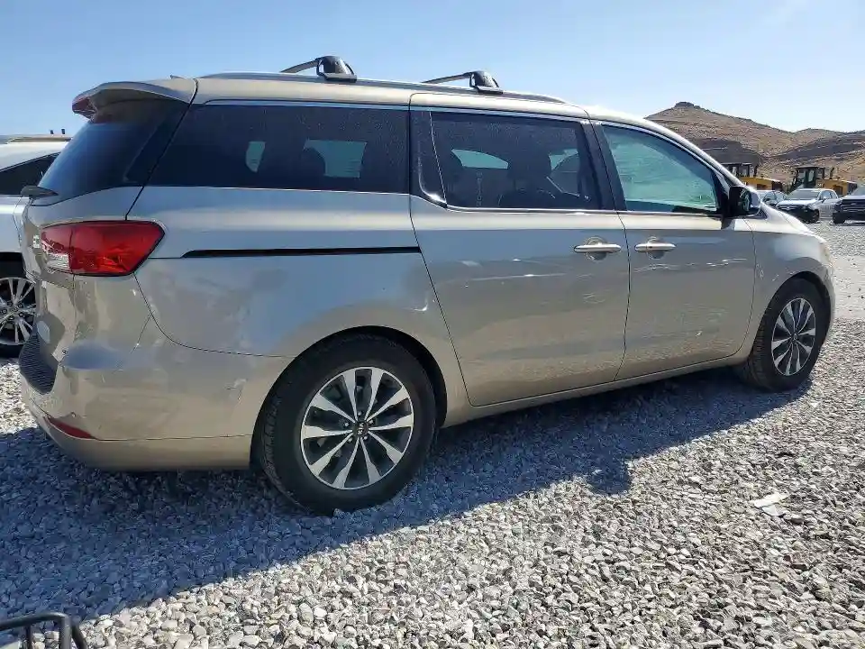 KNDMC5C13F6080734 2015 KIA SEDONA-2