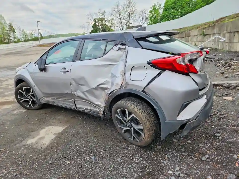 NMTKHMBX2LR114617 2020 TOYOTA C-HR-1