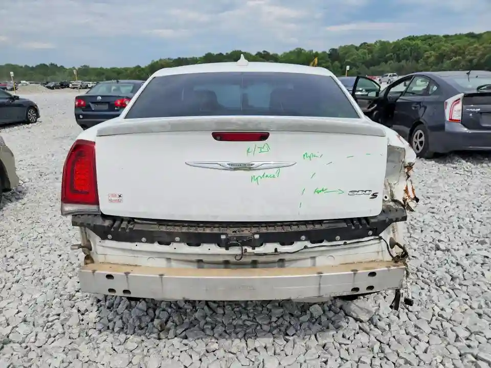 2C3CCABG3FH756077 2015 CHRYSLER 300-5