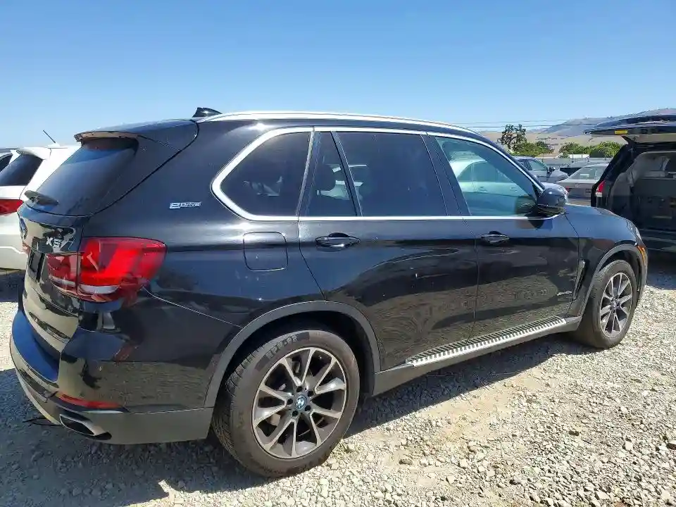 5UXKT0C59J0W03035 2018 BMW X5-2