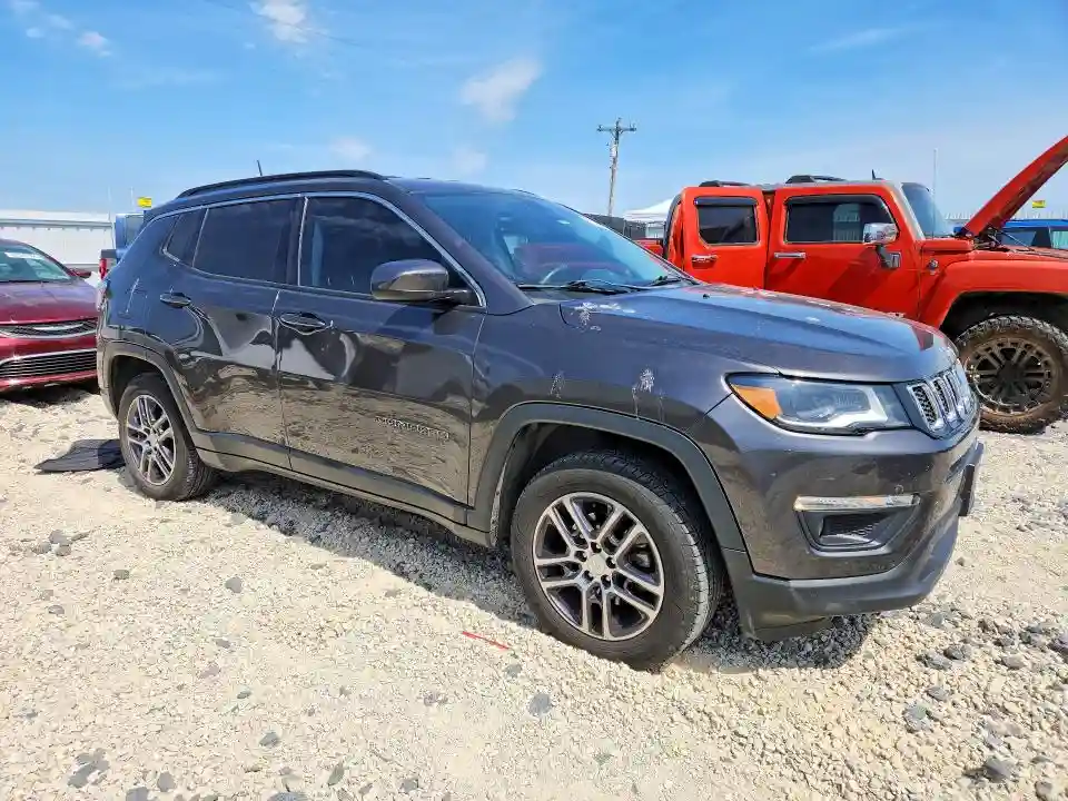 3C4NJDBB3HT654059 2017 JEEP COMPASS-3
