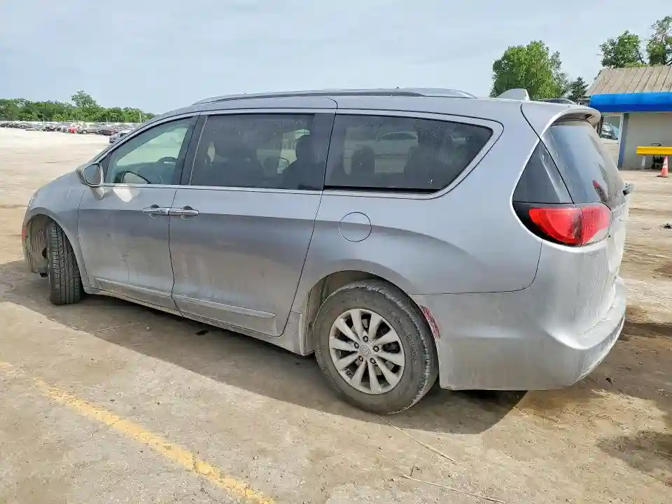 2C4RC1BG4JR163322 2018 CHRYSLER PACIFICA-1