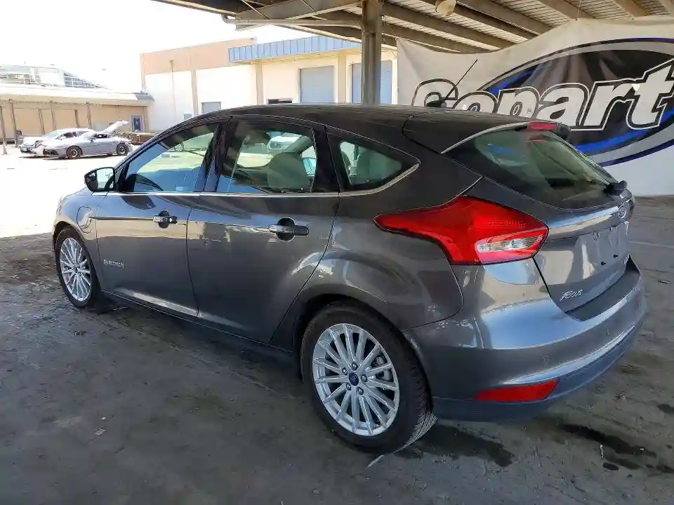 1FADP3R48HL314824 2017 FORD FOCUS-1