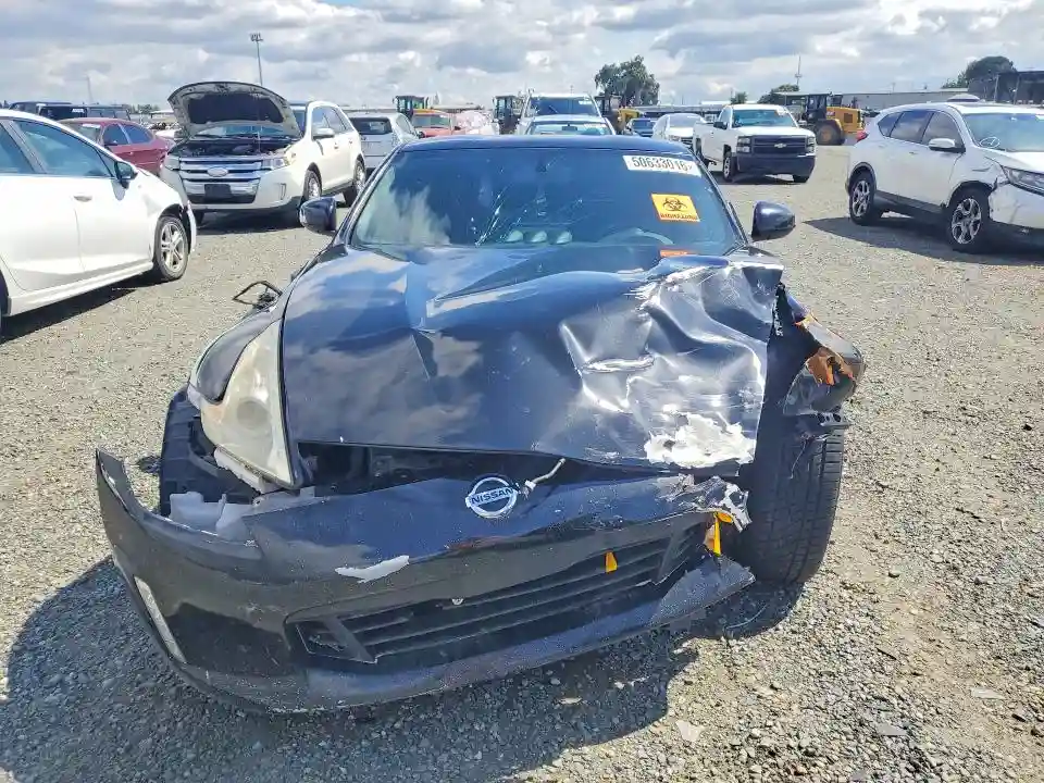 JN1AZ4EH6HM953402 2017 NISSAN 370Z-4