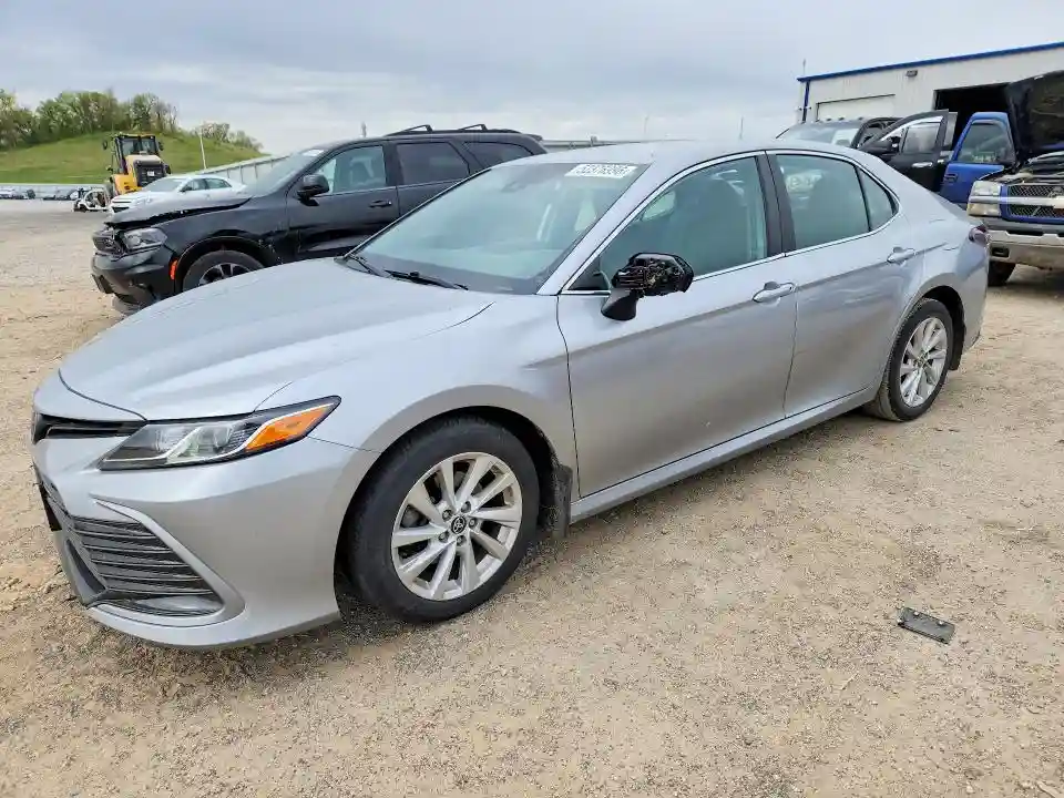 4T1C11AK9NU686597 2022 TOYOTA CAMRY-0