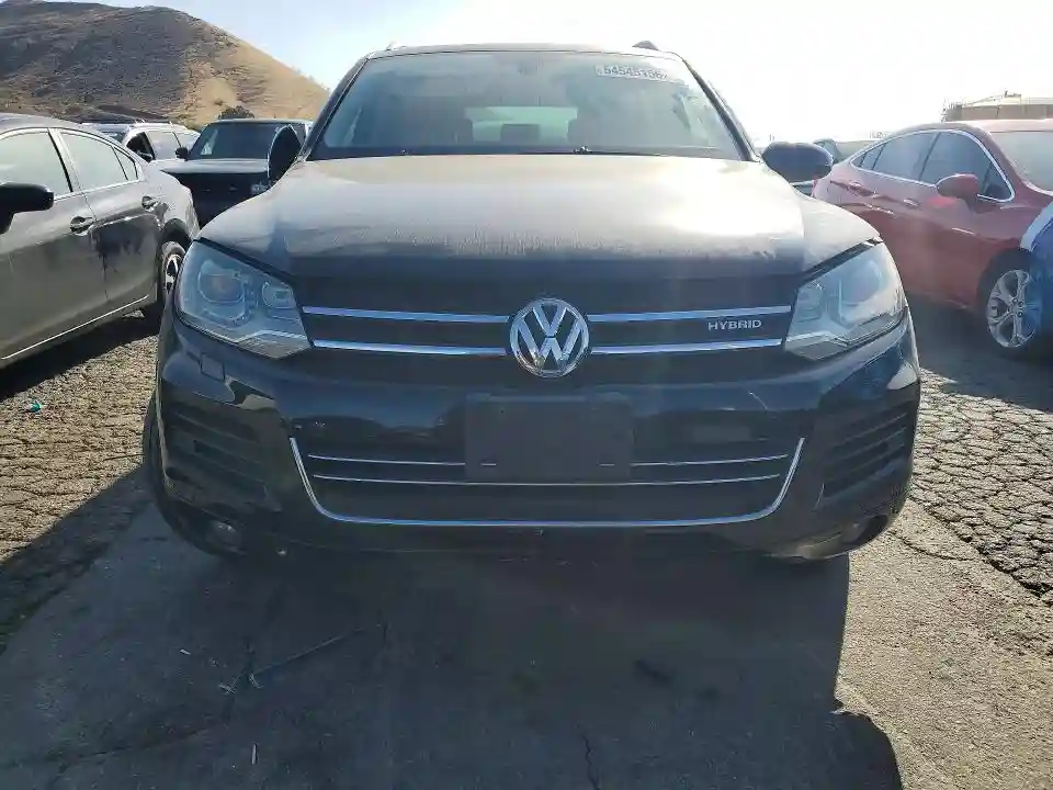 WVGFG9BPXBD003385 2011 VOLKSWAGEN TOUAREG-4