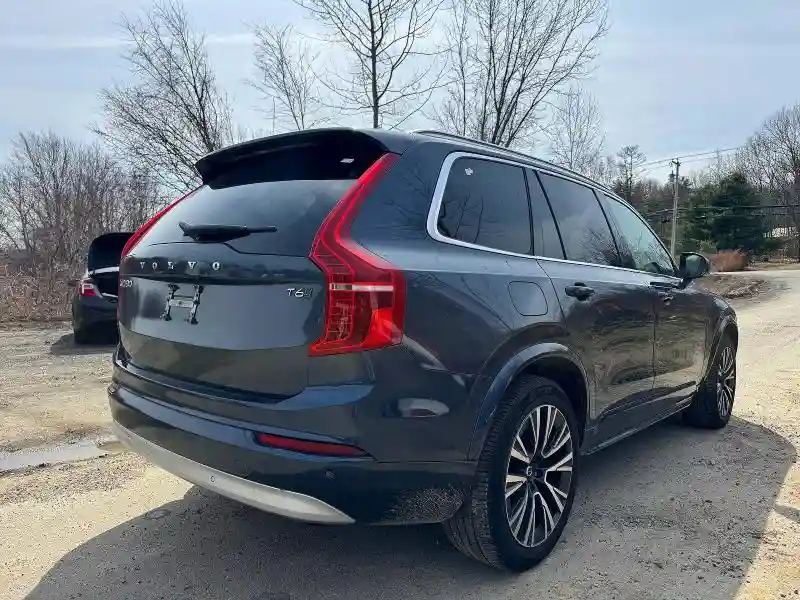 YV4A22PK7N1808426 2022 VOLVO XC90-3