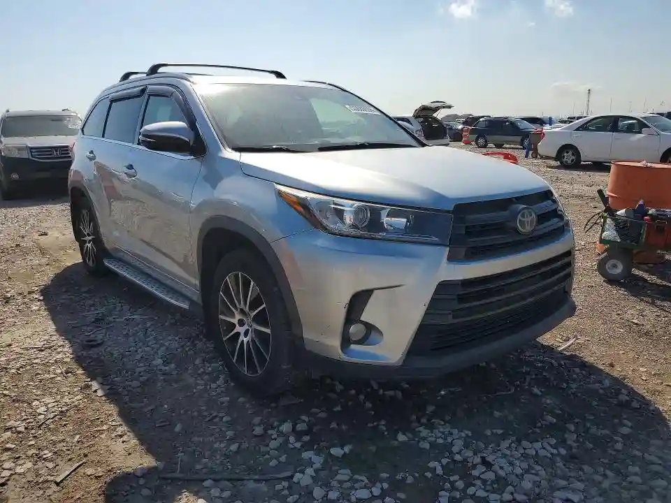 5TDKZRFH4HS517701 2017 TOYOTA HIGHLANDER-3