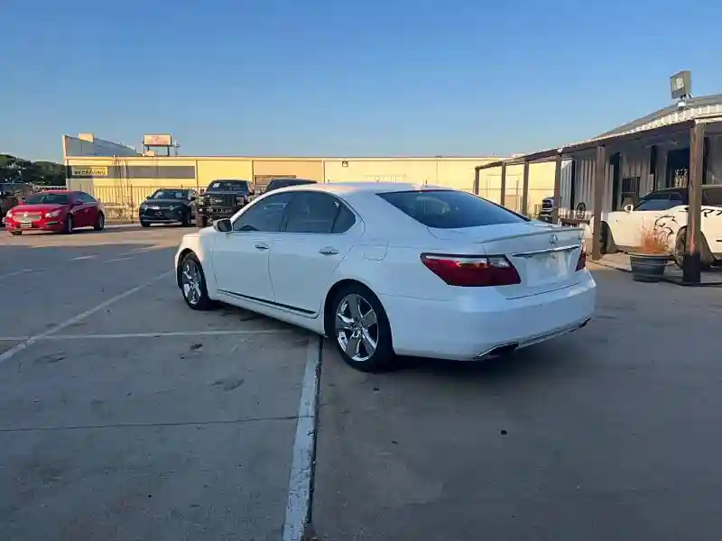 JTHBL5EF2C5108619 2012 LEXUS LS500-2